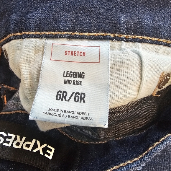 Express Distressed Stretch Mid Rise Legging Jeans 6R - Picture 4 of 11